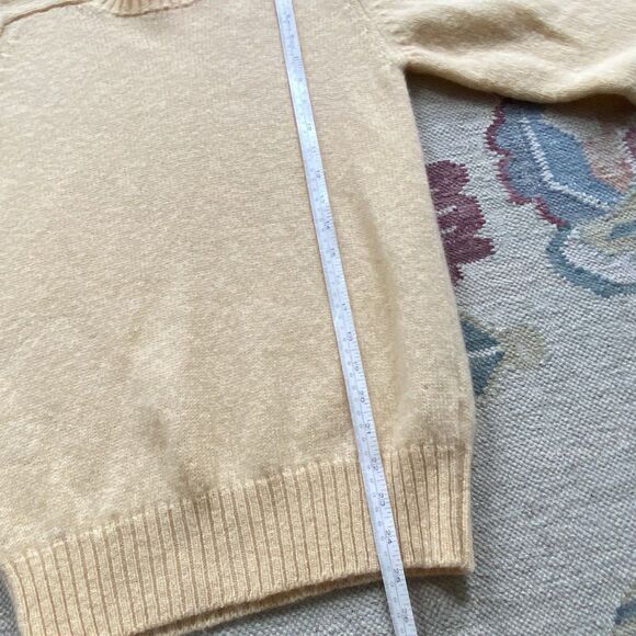 Vintage 60s Shetland Wool Sweater Small Butter Yellow Scottish Preppy - Picture 7 of 7